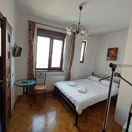 Camera Tip Economic Mozart Cluj-Napoca Eksteriør bilde